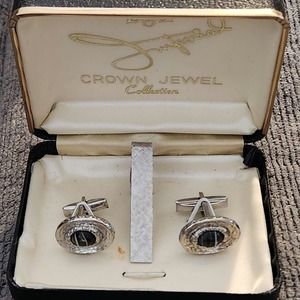 Vtg‎ Imerial Crown Jewel Collcetion Tie Tack and Cufflink Set Silver Tone